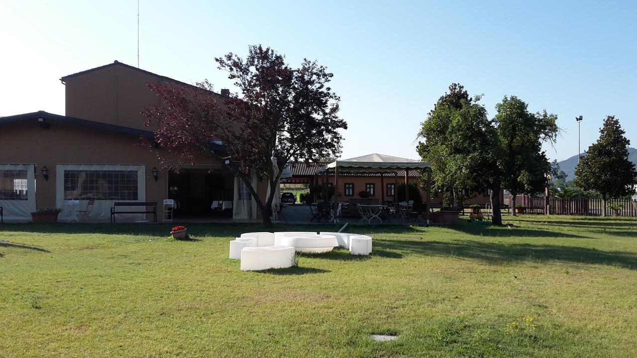 Antico Casale Le Fossate Hotel Giove Exterior foto